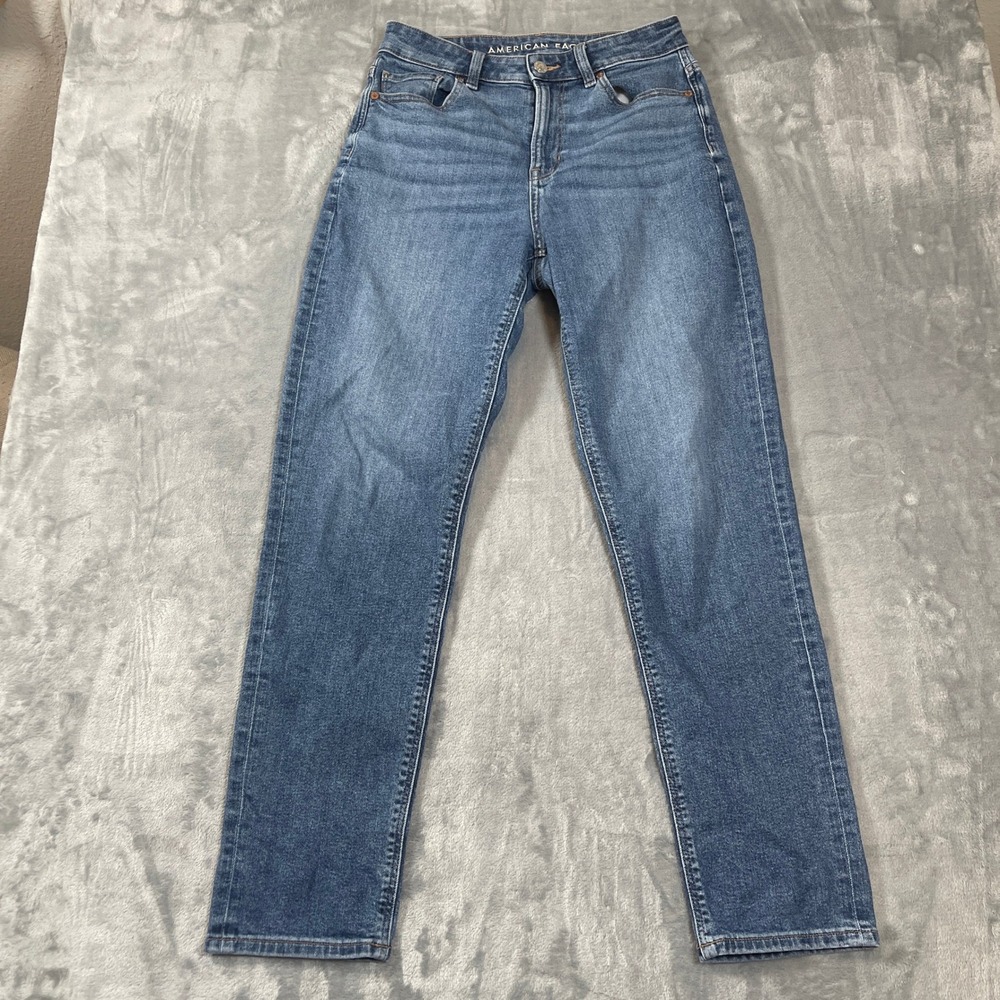 American Eagle Mom Jeans Womens 4 Long Medium Wash High Rise Tapered Blue Denim
